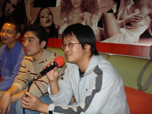 20041029Kb57c07da4e981a5a.jpg