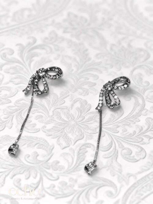 long-alloy-silver-stud-earrings-01.jpg
