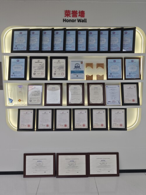 display372704be78aaa6940.jpg